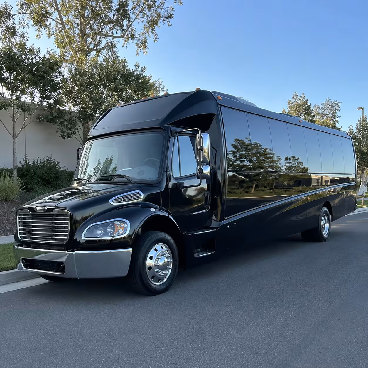 clovis minibus rentals for veteran groups and honor guards