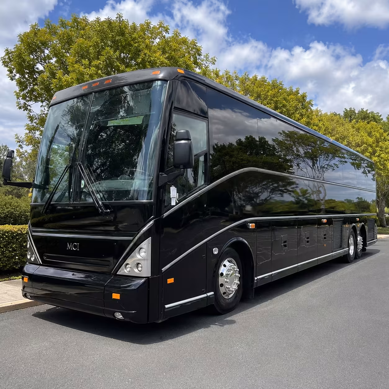 clovis shuttle buses to fresno yosemite international airport